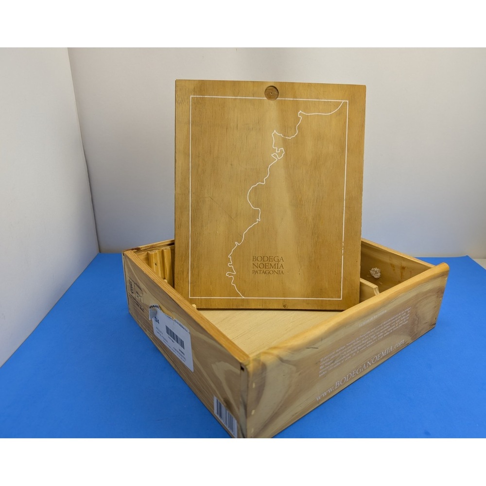 Bodega Noemia Patagonia 3-Pack Wood Wine Crate Box